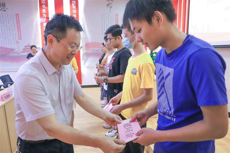 2024新澳门全年免费原料网